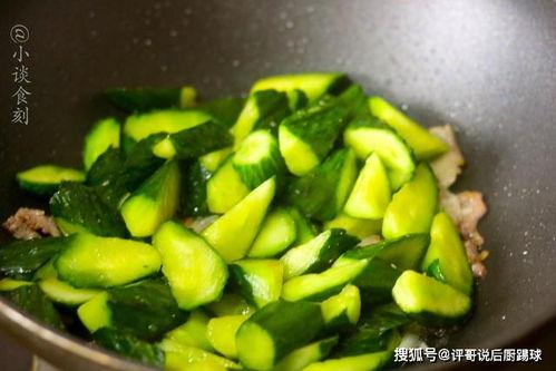 加维吃瓜,揭秘娱乐圈的甜蜜与苦涩