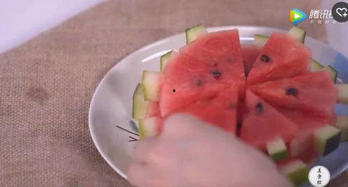 吃瓜手会黄吗,吃瓜手黄不黄？揭秘网络谣言背后的真相