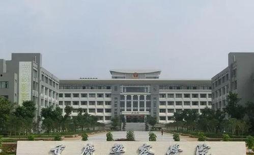 吃瓜重庆警察学院,吃瓜群众视角下的重庆警察学院风采