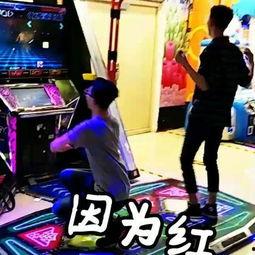 吃瓜女孩舞蹈视频,动感节奏点燃夏日激情